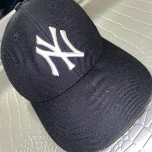Yankees baseball cap